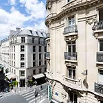 Promo! Beautiful Apt Near The Galeries Lafayette!