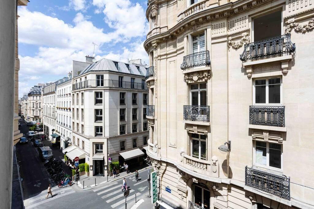 Promo! Beautiful Near The Galeries Lafayette! Parijs